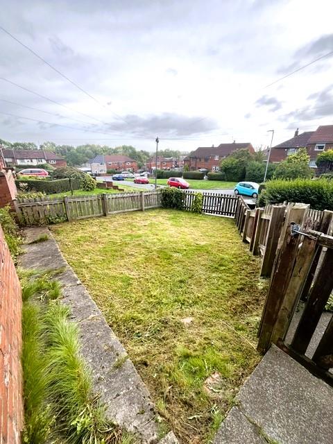 FRONT GARDEN